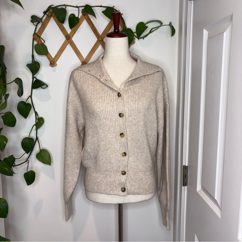 RACHEL ZOE Neutral Button Up Oversized Cardigan